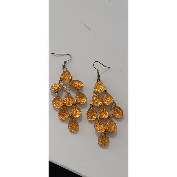 Vintage Golden Textured Drop Earrings - Picture 10 of 10